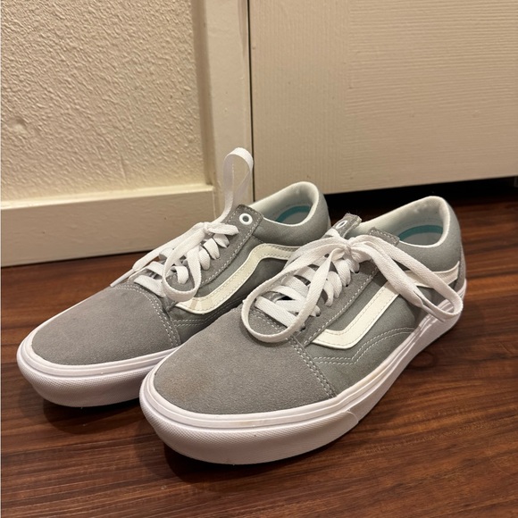 Van’s Gray and White Suede and Canvas Unisex Sneakers - Picture 1 of 3